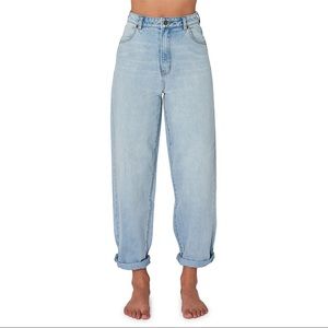 ROLLA’S Geanie Super High-Rise Loose Tapered Fit